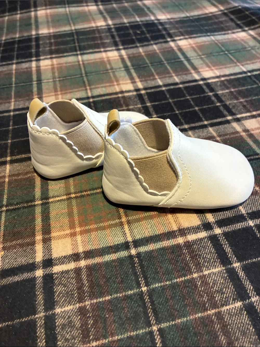 NWOT Carter’s Chelsea Slip-on Boots